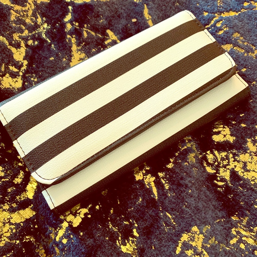 Back to School 📚 Kut From Kloth Striped Wallet